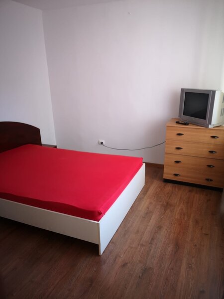 Drumul Taberei, Parc Moghioros, bloc 1978, et.3/10, decomandat, 55 mp